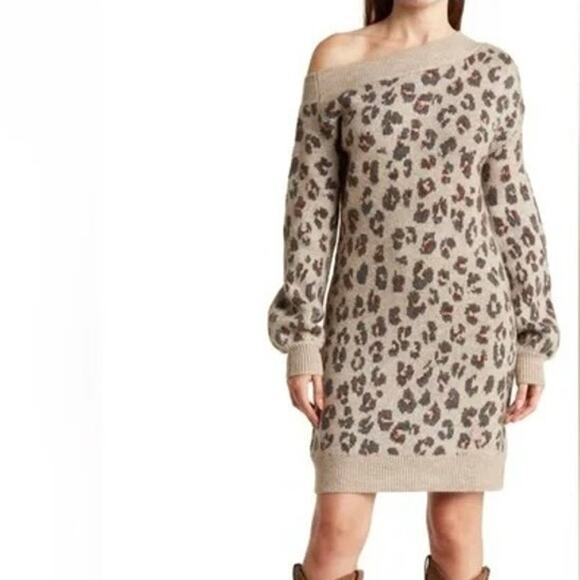 Steve Madden Animal Print Off the Shoulder Womens Neutral Sweater Dress New XS - Picture 1 of 9